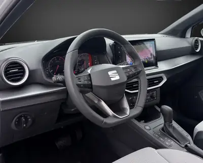 SEAT Ibiza 1.5 EcoTSI FR DSG — Citadine dynamique avec panoramadach, 150 PS — Miniature 8