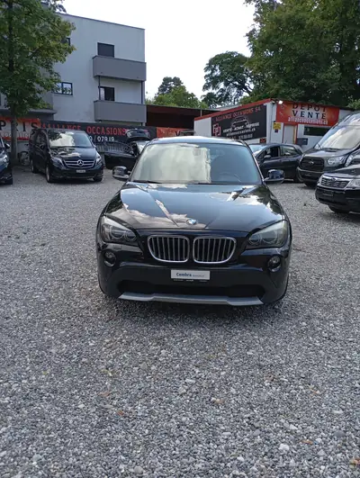 BMW X1 xDrive 23d — SUV compact diesel robuste, 194 000 km, transmission automatique — vista esterna