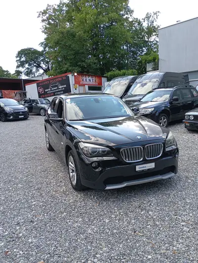 BMW X1 xDrive 23d — SUV compact diesel robuste, 194 000 km, transmission automatique — fianco