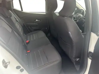 Dacia Sandero Break TCe 90 — Polyvalence abordable et consommation maîtrisée — Miniature 9