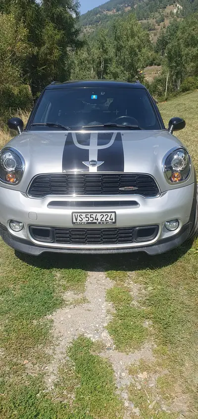 MINI Countryman 1.6i John Cooper Works ALL4 — SUV compact sportif, transmission automatique — Seitenansicht