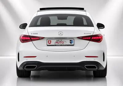 Mercedes-Benz C 300 4Matic AMG Line — Berline premium avec motorisation hybride légère et entretien inclus — intérieur