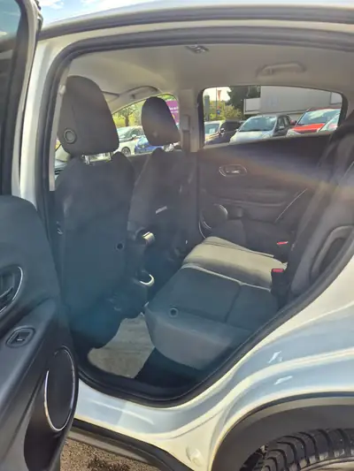 Honda HR-V 1.5i-VTEC Elegance — SUV urbain économique, 72'000 km seulement — détail