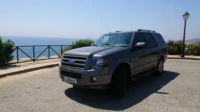 Ford Expedition — Grand SUV 7 places, seulement 50'000 km, sans accident — detail