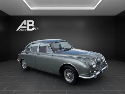 Jaguar MK2 240 Overdrive 1968 — Chef-d'œuvre britannique, 29'000 km d'origine — détail