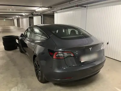 Tesla Model 3 Performance Dual Motor AWD — Électrique haute performance, batterie 92%, garantie jusqu'en 2029 — Miniature 8