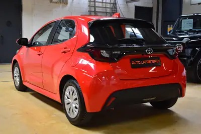 Toyota Yaris 1.5 Comfort e-CVT — Citadine hybride économe, 94'000 km seulement — arrière