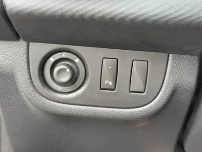 Dacia Logan MCV 1.0 Comfort — Monospace économique, 80 800 km, sans sinistre — Miniature 12