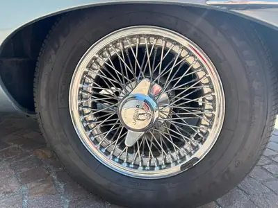 Jaguar E-Type S II 1969 — Cabriolet légendaire, 54 500 km, sans sinistre — détail