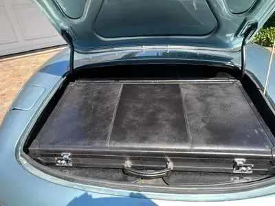 Jaguar E-Type S II 1969 — Cabriolet légendaire, 54 500 km, sans sinistre — Miniature 9