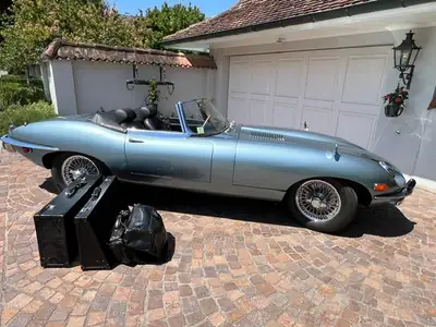 Jaguar E-Type S II 1969 — Cabriolet légendaire, 54 500 km, sans sinistre — Miniature 8