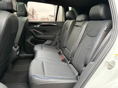 VW Tiguan 2.0 TDI R-Line — SUV premium cuir intégral, technologie IQ Drive — Miniature 12