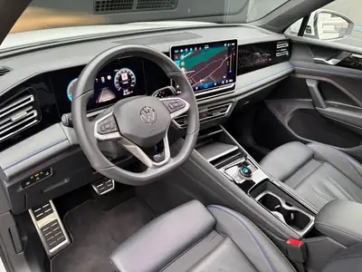VW Tiguan 2.0 TDI R-Line — SUV premium cuir intégral, technologie IQ Drive — Miniature 13