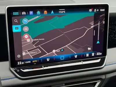 VW Tiguan 2.0 TDI R-Line — SUV premium cuir intégral, technologie IQ Drive — Miniature 18