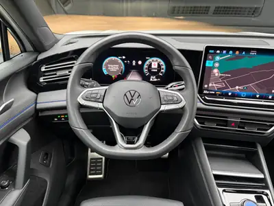 VW Tiguan 2.0 TDI R-Line — SUV premium cuir intégral, technologie IQ Drive — Miniature 16