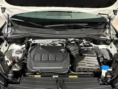 VW Tiguan 2.0 TDI R-Line — SUV premium cuir intégral, technologie IQ Drive — Miniature 24