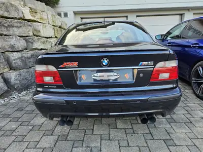 BMW M5 E39 V8 2002 — Berline de légende, 400 ch pure performance — Seitenansicht