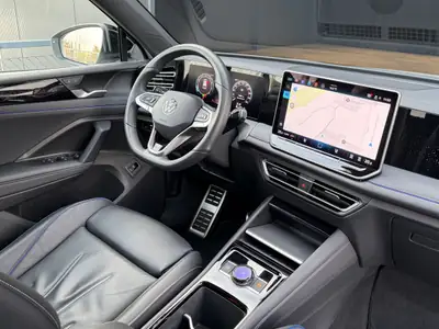 VW Tiguan 2.0 TSI R-Line 4Motion — SUV premium avec cuir intégral et garantie constructeur — Miniature 14