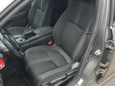 Honda Civic 1.0 VTEC Turbo Elegance — Citadine agile et économe, 78 000 km — Miniature 7