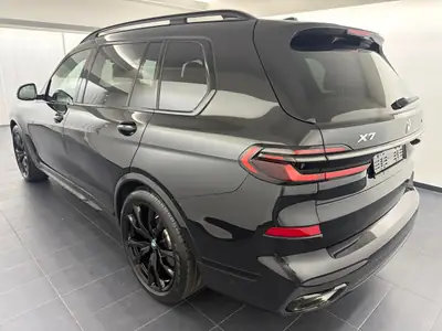 BMW X7 xDrive 48 40d M Sport Pro 2025 — SUV 7 places, diesel hybride, première main — côté