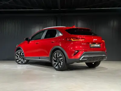 Kia XCeed 1.5 T-GDi DCT — SUV compact sportif, garantie 7 ans, quasi neuf — arrière