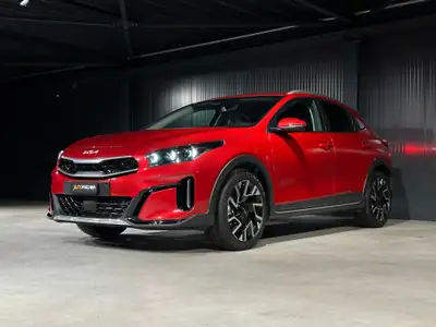Kia XCeed 1.5 T-GDi DCT — SUV compact sportif, garantie 7 ans, quasi neuf — tableau de bord