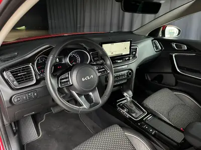 Kia XCeed 1.5 T-GDi DCT — SUV compact sportif, garantie 7 ans, quasi neuf — Miniature 14