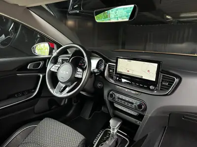 Kia XCeed 1.5 T-GDi DCT — SUV compact sportif, garantie 7 ans, quasi neuf — Miniature 15