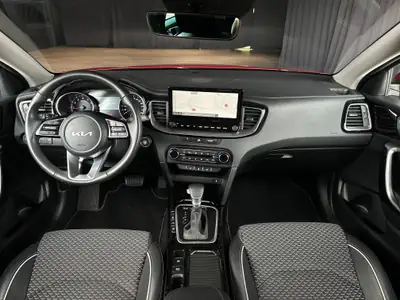 Kia XCeed 1.5 T-GDi DCT — SUV compact sportif, garantie 7 ans, quasi neuf — Miniature 16
