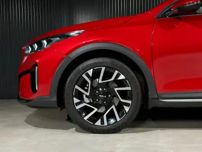 Kia XCeed 1.5 T-GDi DCT — SUV compact sportif, garantie 7 ans, quasi neuf — Miniature 29