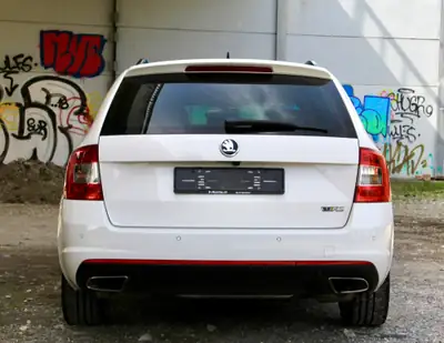 Skoda Octavia 2.0 TSI RS — Break sportif, 220 ch et historique sans sinistre — détail