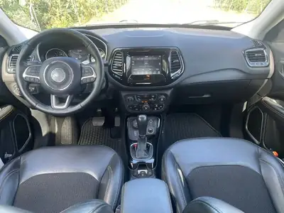 Jeep Compass 1.4 MultiAir Freedom AWD — 4x4 compact automatique, 56 000 km — côté