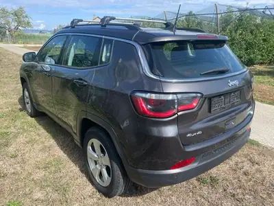 Jeep Compass 1.4 MultiAir Freedom AWD — 4x4 compact automatique, 56 000 km — tableau de bord