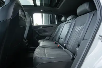 VW Tiguan 1.5 eTSI DSG R-Line — SUV hybride léger, 19'900 km, garantie constructeur — Miniature 12