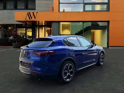 Alfa Romeo Stelvio 2.0 Q4 Sprint — SUV sportif tous terrains, 43'000 km seulement — détail