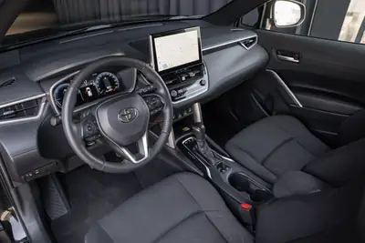 Toyota Corolla Cross 2.0 4WD e-CVT — Hybride performant, traction intégrale et faible kilométrage — Miniature 13