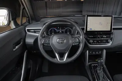 Toyota Corolla Cross 2.0 4WD e-CVT — Hybride performant, traction intégrale et faible kilométrage — Miniature 16