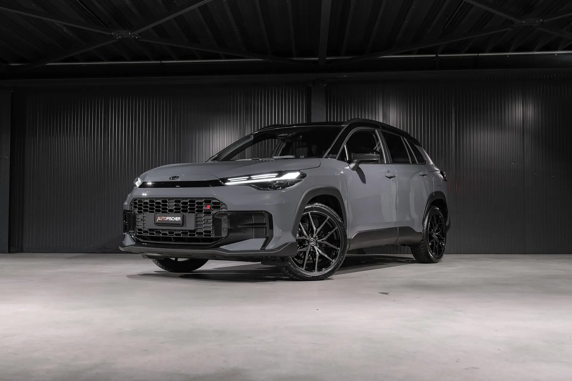 Toyota Corolla Cross 2.0 GR Sport e-CVT — SUV hybride performant, 11'100 km seulement