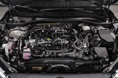 Toyota Corolla Cross 2.0 GR Sport e-CVT — SUV hybride performant, 11'100 km seulement — Miniature 24
