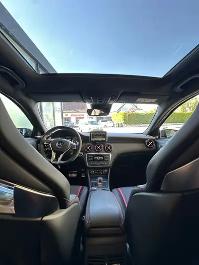 Mercedes-AMG A 45 — Compacte sportive 360 ch, 4×4 intégral — détail