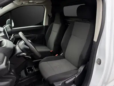 Peugeot Partner 1.5 Blue HDi 100 PS — Utilitaire compact fiable, révision incluse — Miniatura 7