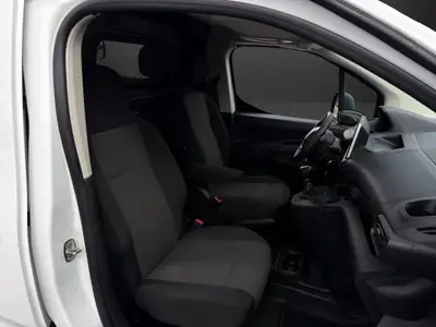 Peugeot Partner 1.5 Blue HDi 100 PS — Utilitaire compact fiable, révision incluse — Miniatura 9
