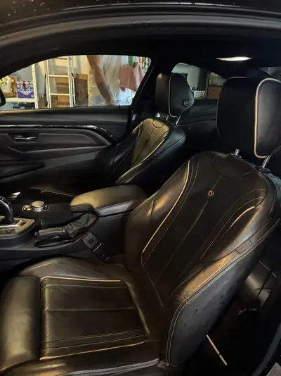 BMW-Alpina 4 Series 3.0 Biturbo 4x4 — Coupé haute performance, 409 ch, 87 000 km — intérieur