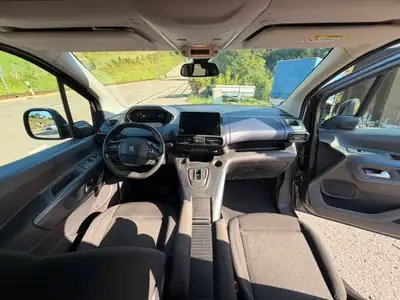 Peugeot Rifter e-Active Pack — Monospace électrique 7 places, 57 500 km — côté