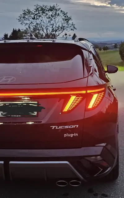 Hyundai Tucson 1.6 T-GDi PHEV N-Line — SUV hybride rechargeable 4WD, 900 km seulement — Miniature 11