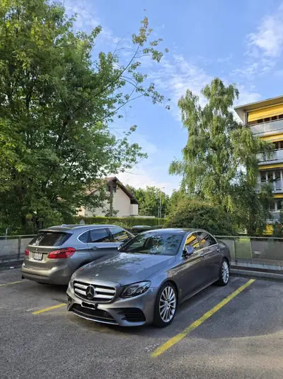 Mercedes-Benz E 220 d AMG Line — Berline premium diesel, 200 000 km, sans sinistre — Miniatur 9