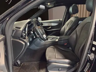 Mercedes-Benz GLC 250 AMG Line 4Matic — SUV Premium Polyvalent, 91 000 km — Detail