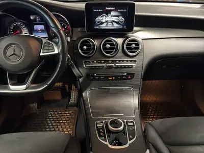 Mercedes-Benz GLC 250 AMG Line 4Matic — SUV Premium Polyvalent, 91 000 km — Miniatur 15