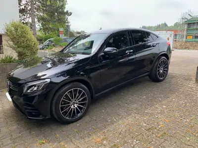 Mercedes-Benz GLC 300 AMG Line — Coupé sportif, 65 500 km seulement — exterior view