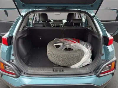 Hyundai Kona 1.0 T-GDi Launch Plus — Compact SUV dynamique, faible kilométrage et équipements premium — Miniature 20
